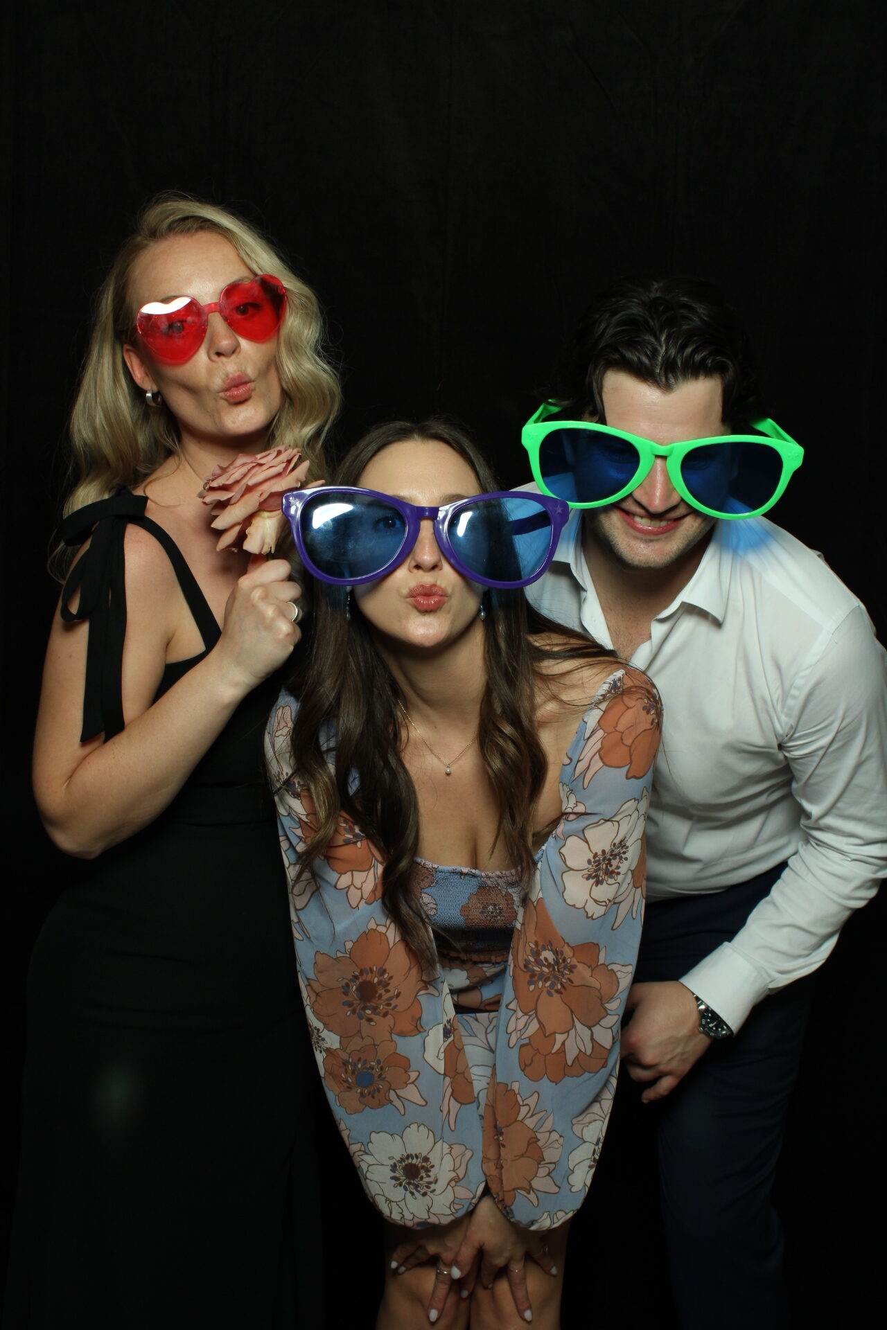 Niagara Falls wedding photo booth rental — guests celebrating at a Pic Booth Magic Mirror event