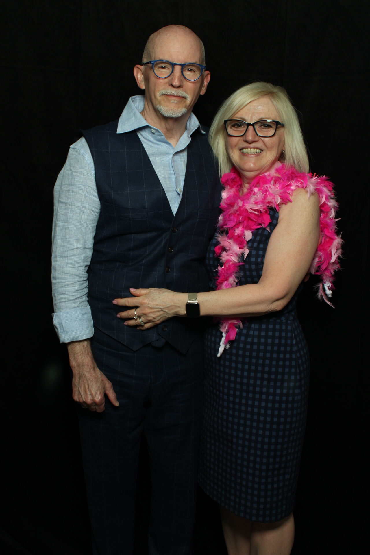 Photo booth moment at a Niagara Falls wedding — Pic Booth rental Niagara Region